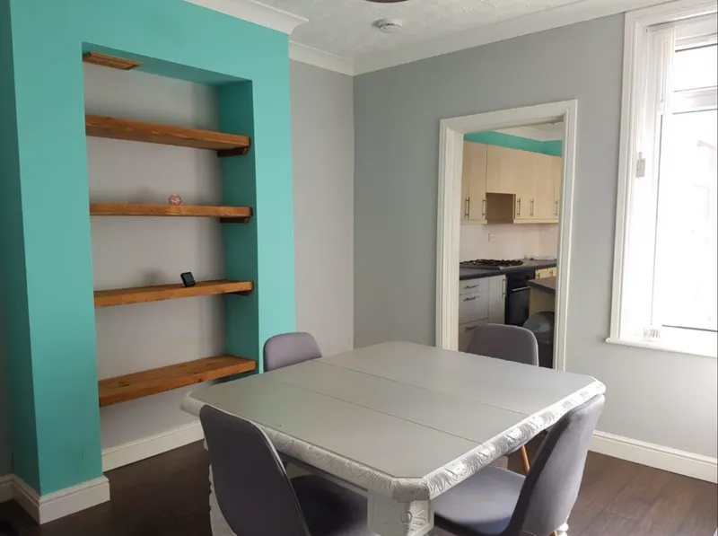 Spacious 2 Bed Terraced House // JUL 2026 - Image 2